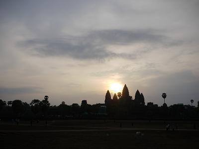 アンコールワットの日の出と　世界遺産の遺跡群 (Angkor Wat, Siem Reap, Cambodia)