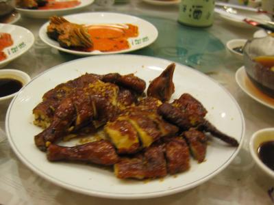 北京ダックも上海蟹も美味しい香港