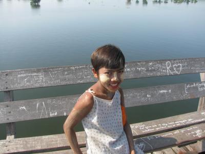 質素で豪華な世界一の橋～1.2ｋｍの世界一長い木造建築　ウー・ペイン橋～