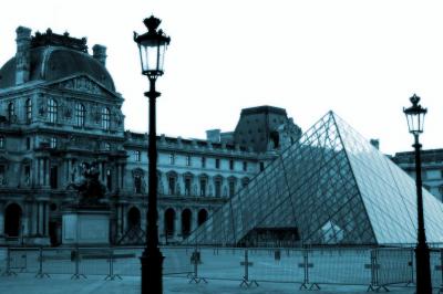 もうひとつのパリ、モノクロ。