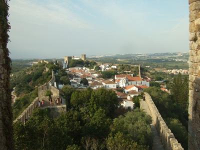 ポルトガル鉄道の旅 − 城壁の町オビドス