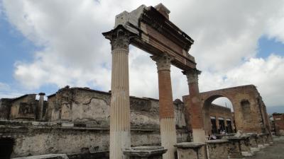 2010'09　イタリア11日間★8日目①ポンペイ遺跡　前半