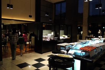 １０．秋のＨＶＣ箱根甲子園２連泊　東急ハーヴェストクラブ箱根甲子園　The Dining 四季彩の夕食その１　ハーフバイキングのお料理