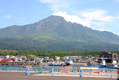 利尻に来たらウニかなぁ