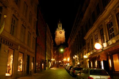 水の都ストックホルム ぶらぶら歩き（３）～夜のガムラスタンで中世に迷い込む