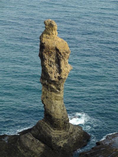 島武意海岸と女郎小岩（積丹岬）。シララ姫を訪ねて。