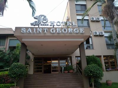 アルゼンチン１４　プエルト・イグアスの街並み６（ホテル「セント・ジョージ」）