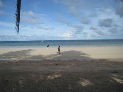 喧騒の都と静寂の小島　（22）　朝のビーチ＆マッサージ