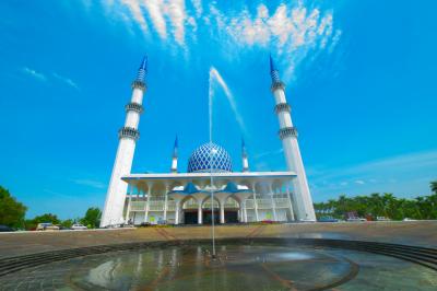 クアラルンプールから少し遠出(ブルーモスクとプトラジャヤ)