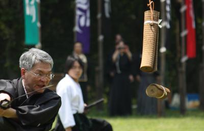 第４５回長篠合戦のぼり祭り　魂込めた気合の一閃　「居合道儀式 他」