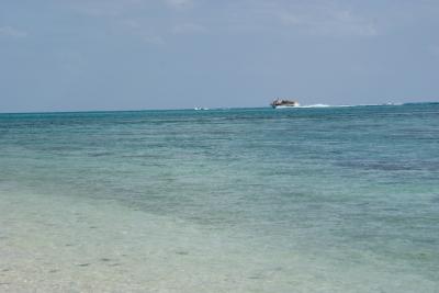 昔ながらの沖縄が残る竹富島の旅