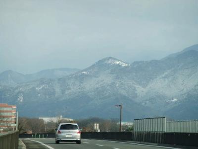 松山付近でも雪