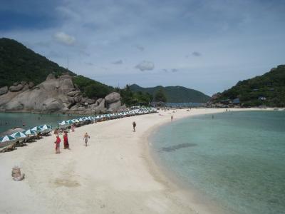 喧騒の都と静寂の小島　（24）　タイ湾で一番美しいビーチがある島　①