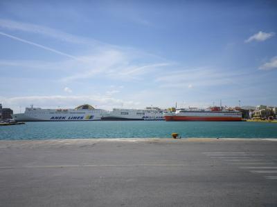 beautiful greece -piraus & ships-