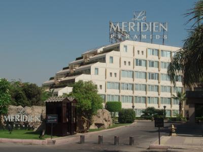 ル メリディアン ピラミッド 