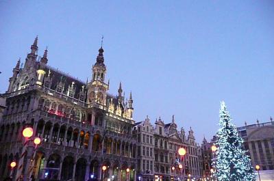 クリスマス一色のベルギーへ♪