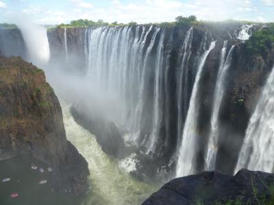 南アフリカで滝とサファリと喜望峰(3)-1国境自転車越えでザンビアからのヴィクトリア・フォールズ