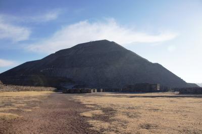 メキシコの世界遺産をカリブ海へ向けて辿る旅 ～ＰａｒｔⅠ メキシコ・シティとテオティワカン～