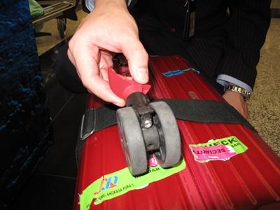 3泊4日香港の旅~いきなり車輪がもげちゃった!!