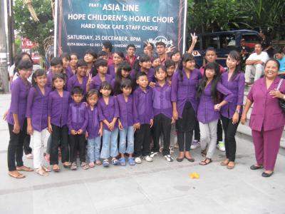 INDONESIA 一人旅　孤児院と観光