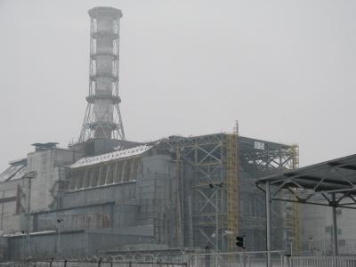 東日本大震災前のチェルノブイリ原発立入禁止区域と首都キエフ