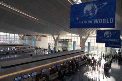 羽田空港をハシゴする。