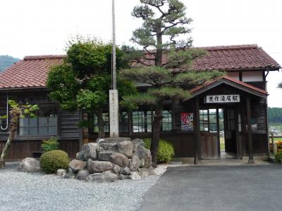 因美線の駅舎を訪ねて