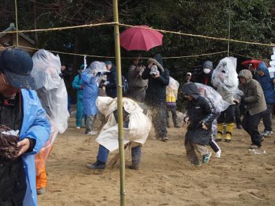 奈良の廣瀬大社の喜祭？砂かけ祭り