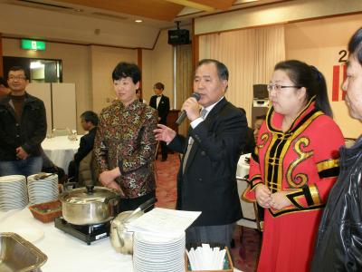 宮崎市日中友好協会　春節を楽しむ会　１　新燃岳噴火に負けるな宮崎