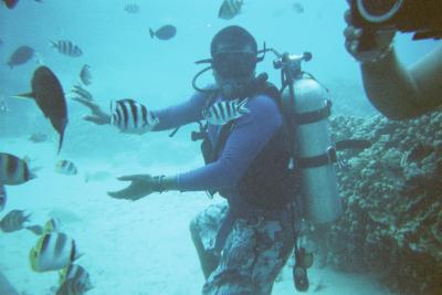 グアム旅行記8 海中散歩で魚とたわむれ