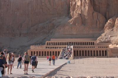 古代都市テーベ　ハトシェプスト女王葬祭殿