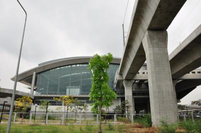 エアポート・レール・リンク　マッカサン駅周辺　＊ バンコク紀行(33) ＊