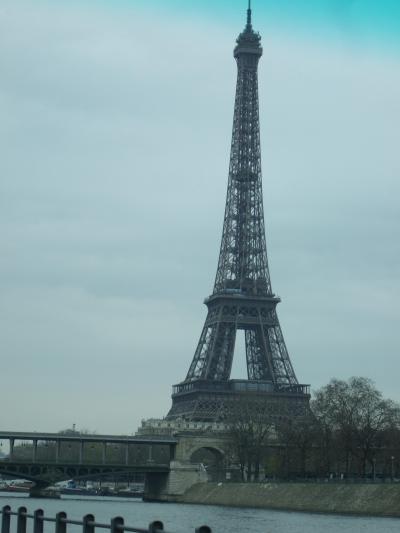 city pharma サンジェルマンデュプレ教会近くの安い薬局