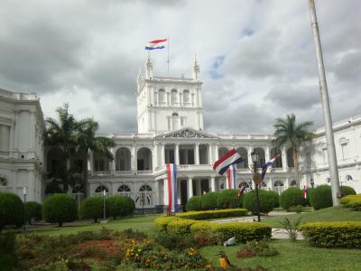 パラグアイの首都アスンシオンを回る