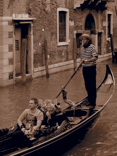 イタリア旅行をセピアで