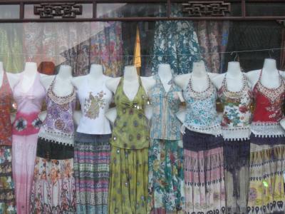 リストラ・リハビリ・心の旅　中国　昆明　高焼からバスに乗って民俗村へ