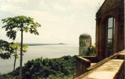 ベネズエラ・オリノコ川の古城・Castillo Guayana