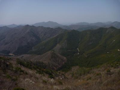 白髪岳～松尾山縦走　不審な登山者と出会う、私も不審者？