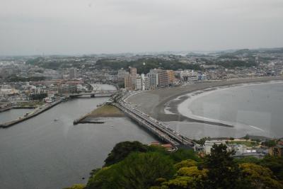 くいだおれて江の島②弁天橋を渡ります