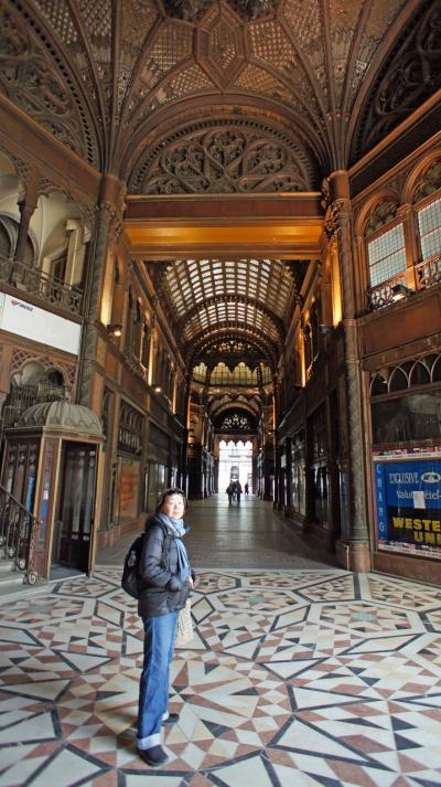 中欧3都市周遊の旅ブダペスト（15）世界一美しい廃墟だったパーリジ・ウドヴァルは「裏切りのサーカス」の後にホテルに生まれ変わる。