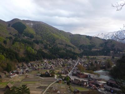 雪どけ白川郷～世界遺産(白川郷)～