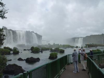 2011GWはトルコ＆ブラジル10日間の旅(4)-1ブラジル側のイグアスの滝とマクコサファリ