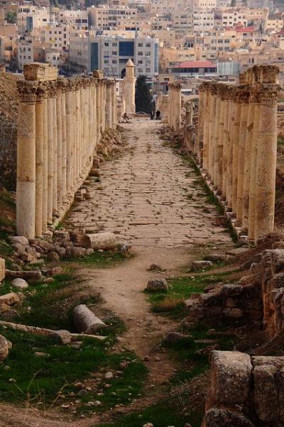 ローマ時代の古代都市 ～ ジェラシュ
