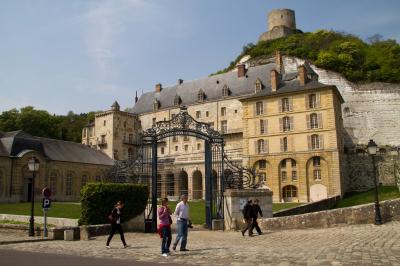 La Roche-Guyon（ラ・ロッシュ・ギヨン） - フランスで最も美しい村巡り2011 4travel No.31-