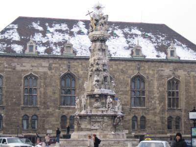 雪がのこったブダペシュト