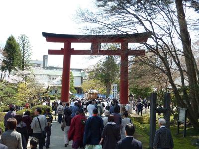 鹽竈神社　花まつり　（2011・04・２４） 　　規模を縮小し開催されました