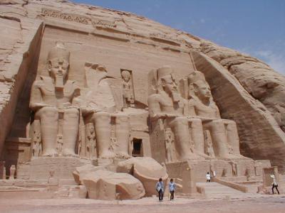 エジプト　古代遺跡めぐり～前篇　ピラミッドからアブシンベル宮殿まで　