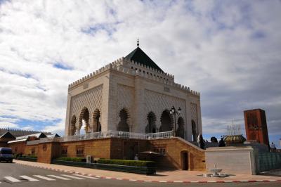 興奮と感動のモロッコ　(29) 　ムハンマド5世の霊廟とハッサンの塔