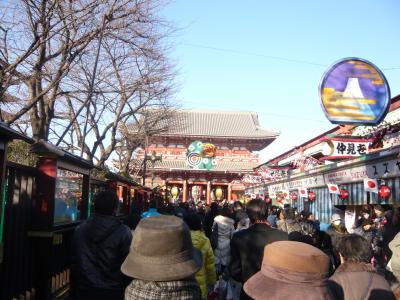 めぐりんと浅草寺