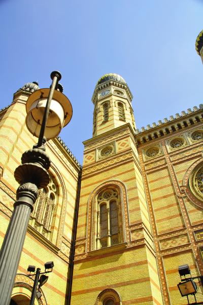 三拍子のリズムに乗って中欧への足跡 -六芒星を探してシナゴーグ編-